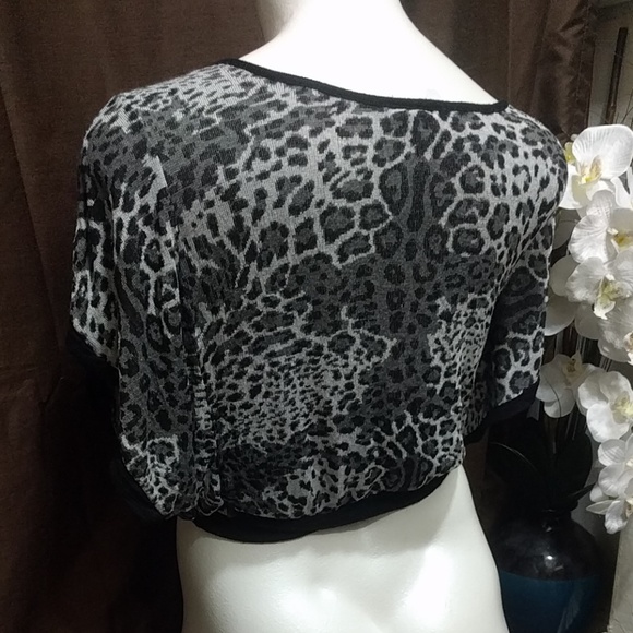 Demanding by SayWhat? Leopard shirt - Picture 4 of 6